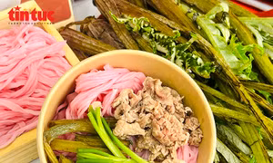Phở Atiso Đà Lạt – Sắc hồng tím quyến rũ giữa Hội chợ Mùa Thu 2025