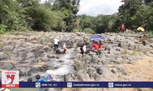 Suối đá cổ với cấu tạo địa chất đặc biệt tại Gia Lai