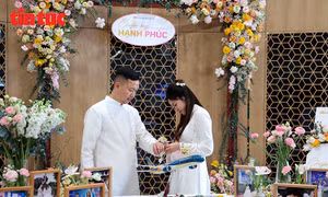 ‘Chuyến bay hạnh phúc’ lan tỏa thông điệp yêu thương đầu năm mới