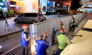 Trắng đêm bắn tôn rào đường Trần Hưng Đạo phục vụ thi công nhà ga ngầm