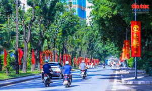 Hà Nội rực rỡ cờ hoa, hân hoan đón Tết Độc lập 