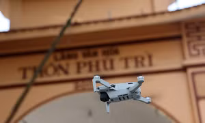Giám sát khu phong tỏa bằng flycam