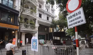 Phố đi bộ hồ Hoàn Kiếm sẵn sàng cho ngày hoạt động trở lại 