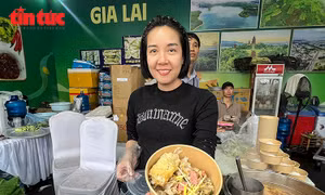 Bún ché Gia Lai 'gây sốt' tại Lễ hội Ẩm thực Thu mỹ vị
