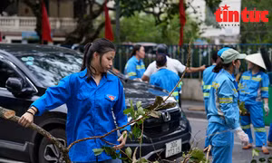 Hai quận Nam Từ Liêm và Hoàn Kiếm chung tay khắc phục hậu quả sau bão số 3