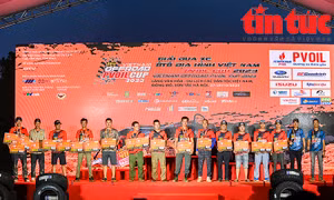 4 đội đua lần đầu tiên vô địch giải đua xe ô tô địa hình PVOIL Cup 2023