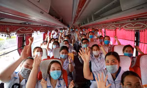 300 sinh viên trường Cao đẳng Y tế Bạch Mai hỗ trợ chống dịch COVID-19 tại Bắc Giang