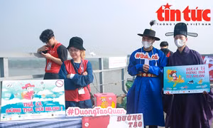 Hỗ trợ người dân 'tiễn cá về trời' để bảo vệ môi trường