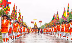 Lễ rước kiệu dâng lễ vật Giỗ Tổ tại Đền Hùng