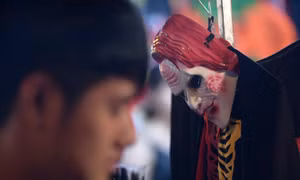 Đồ hóa trang Halloween càng kinh dị, càng đắt tiền