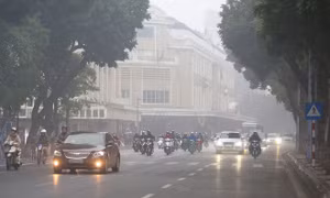 Thời tiết 3/12: Miền Bắc oi bức, TP Hồ Chí Minh nắng nóng