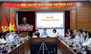 'Làm sạch' môi trường biểu diễn trực tiếp trên sân khấu