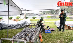 Trận địa pháo hoa sẵn sàng cho màn chào Xuân Ất Tỵ 