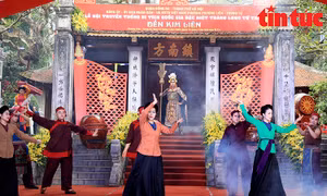 Tôn vinh giá trị di sản Thăng Long Tứ Trấn tại Lễ hội truyền thống đền Kim Liên