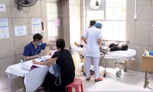 Thêm nhiều trường hợp có biểu hiện nghi ngộ độc pate Minh Chay