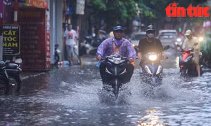 Thời tiết ngày 13/6: Bắc Bộ và Nam Bộ mưa dông, Trung Bộ nắng nóng