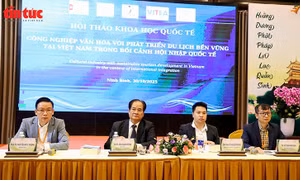 Phát triển công nghiệp văn hoá gắn với du lịch - tạo giá trị gia tăng cho điểm đến Việt Nam