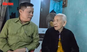 Cử tri cao tuổi háo hức chờ ngày hội bầu cử