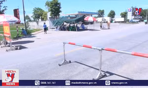 Những giáo viên tình nguyện lên tuyến đầu chống dịch