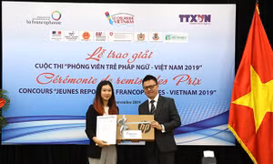 Tác phẩm 'Mạng xã hội: Liệu có phải kẻ thù của phụ nữ?' giành giải Nhất cuộc thi 'Phóng viên trẻ Pháp ngữ - Việt Nam 2019'
