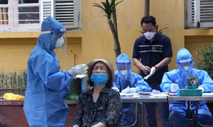 UBND phường Kim Liên thông tin về việc xét nghiệm COVID-19 cho trẻ em 