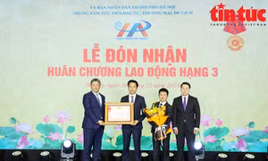 HPA vinh dự đón nhận Huân chương Lao động hạng Ba