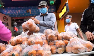 Cam Hà Giang, rau củ Hải Dương phát miễn phí cho bệnh nhân và người lao động