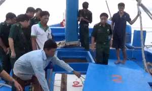 Sóc Trăng bắt tàu chở 100.000 lít dầu không rõ nguồn gốc