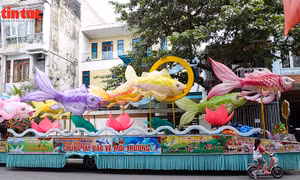 Người đưa đèn Trung thu Tuyên Quang vươn tầm lễ hội đặc sắc