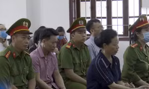 Tiếp tục xét xử vụ gian lận điểm thi tại Hòa Bình