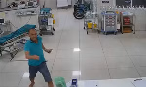 Nam bệnh nhân say rượu hành hung nhân viên y tế