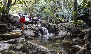 Vẻ hoang sơ được ví như 'Vịnh Hạ Long' của Lâm Bình 