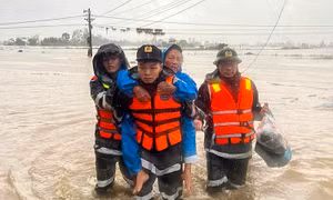 Trong tâm cơn 'đại hồng thủy' - Bài 1: Tính mạng của nhân dân là trên hết, trước hết