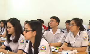 Thí sinh và phụ huynh lo ngại sẽ phải thi thêm đại học