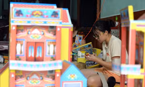 'Thủ phủ' vàng mã lớn nhất miền Bắc tất bật cho dịp Rằm tháng 7