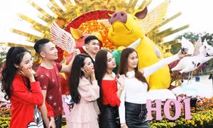 Giới trẻ 'điên đảo' trước những khuôn hình đẹp không tì vết tại Lễ hội hoa xuân Sun World Halong Complex