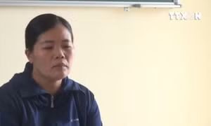 Tạm đình chỉ công tác cô giáo cho cả lớp tát học sinh tại Quảng Bình