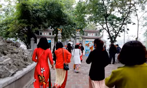Thực hiện nghiêm quy định phòng, chống dịch COVID-19 trong tháng lễ hội Xuân Tân Sửu
