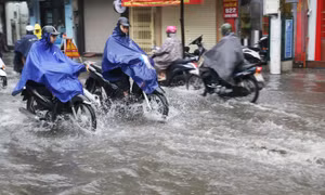 Thời tiết ngày 11/4: Ngày nắng nóng, chiều tối mưa dông