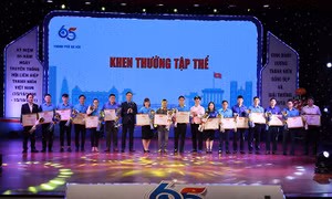 Khen thưởng 65 tập thể và thanh niên tiêu biểu trong phong trào Đoàn thanh niên Thủ đô