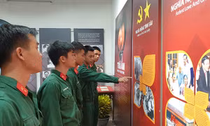 Khai mạc trưng bày lưu động ‘Lời tri ân’