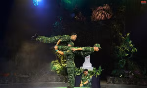 Xiếc Việt Nam kể câu chuyện tri ân bằng ngôn ngữ nghệ thuật