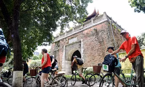 Thời tiết ngày 5/4: Nắng nóng gia tăng trên diện rộng, Bắc Bộ có mưa vài nơi
