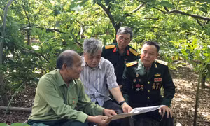 Cuộc gặp mặt rộn rã của những cựu binh tháng Tư năm ấy...