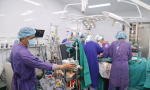 Nâng cấp bệnh viện hạng đặc biệt cả chiều sâu lẫn chiều rộng