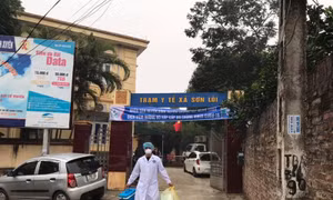 Những bác sĩ dịch tễ âm thầm cống hiến trong tâm dịch COVID-19