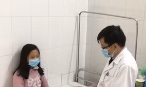 Chuyên gia y tế: Cần sớm nhận ra biểu hiện trầm cảm để đồng hành, chia sẻ cùng con