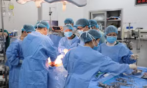 Nữ nhân viên y tế của Bệnh viện E bị chết não, hiến toàn bộ tạng cứu người