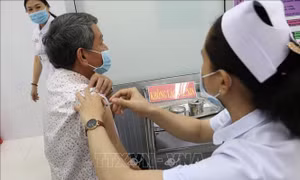 Những người đã từng tiêm vaccine AstraZeneca có cần thiết đi xét nghiệm chỉ số đông máu?