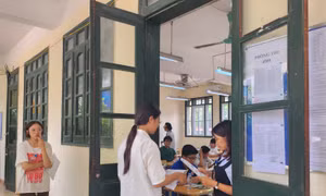 Thí sinh thi mônToán kỳ thi tốt nghiệp THPT 2024